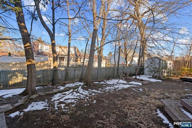 7-09 Dewey Place, Fair Lawn, NJ 07410