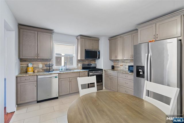 7-09 Dewey Place, Fair Lawn, NJ 07410