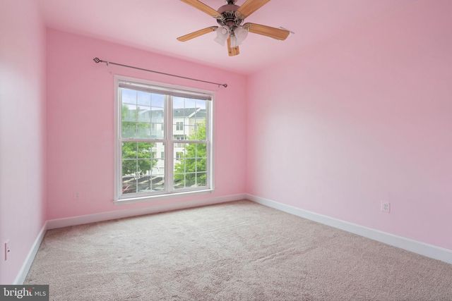 2392 BROOKMOOR LN, Woodbridge, VA 22191