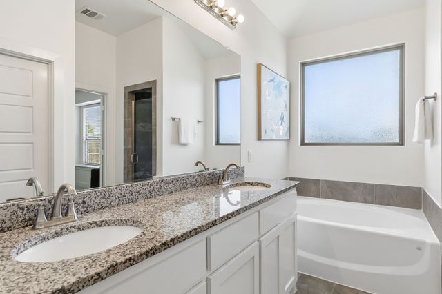 461 Kerens Street, Nevada, TX 75173