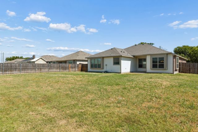 461 Kerens Street, Nevada, TX 75173