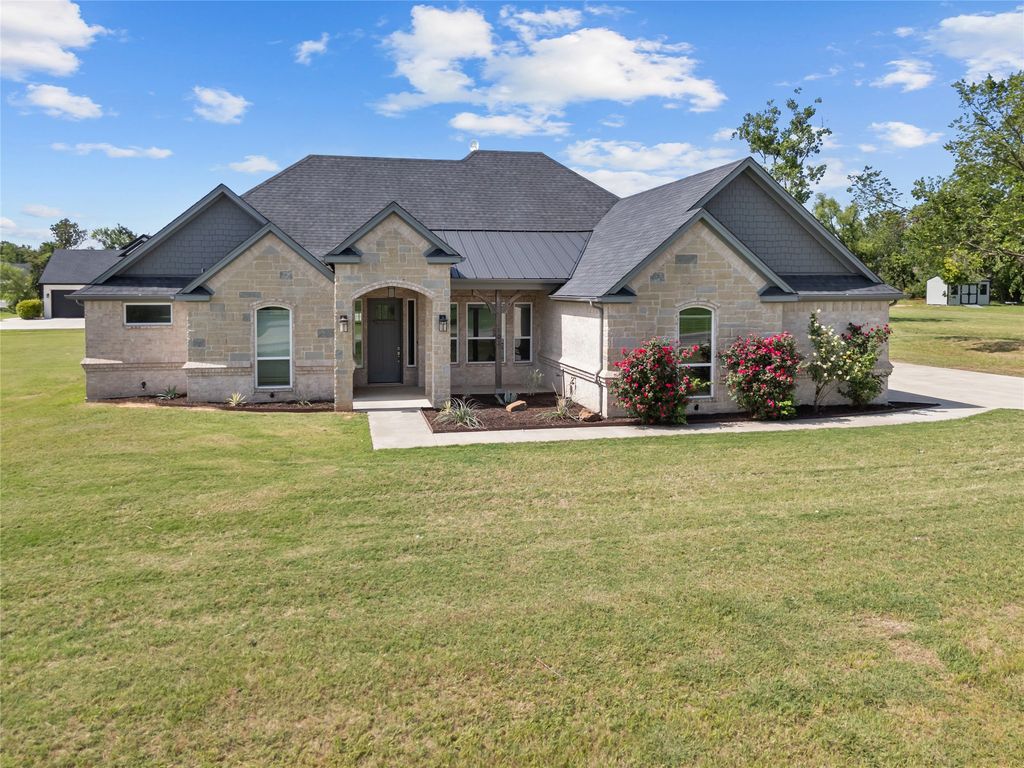 103 Maudy Lane, Springtown, TX 76082