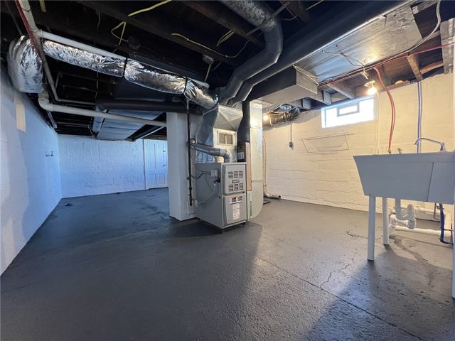 37 Lebanon Ave, South Union Twp, PA 15401