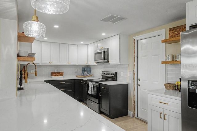 3837 TOPSAIL TRAIL, New Port Richey, FL 34652