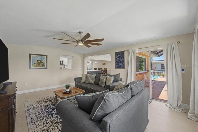 3837 TOPSAIL TRAIL, New Port Richey, FL 34652