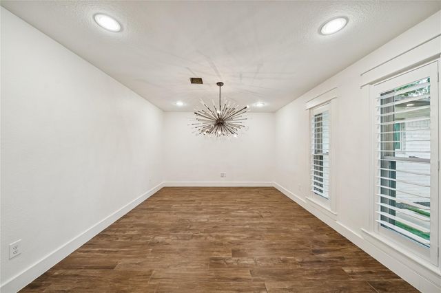 8911 Echo Valley Drive, Spring Valley Village, TX 77055