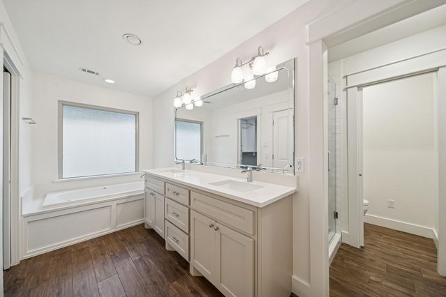 8911 Echo Valley Drive, Spring Valley Village, TX 77055