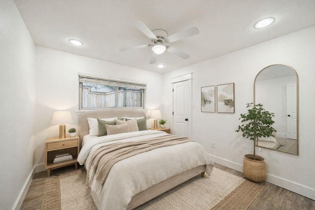 8911 Echo Valley Drive, Spring Valley Village, TX 77055