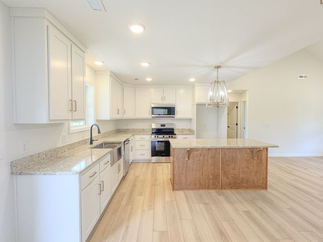 4649 Scottsville Rd, Lafayette, TN 37083