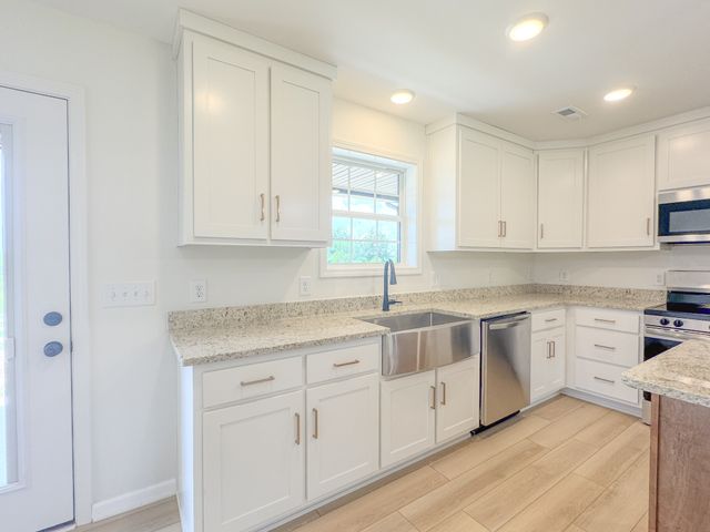 4649 Scottsville Rd, Lafayette, TN 37083