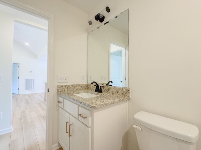 4649 Scottsville Rd, Lafayette, TN 37083