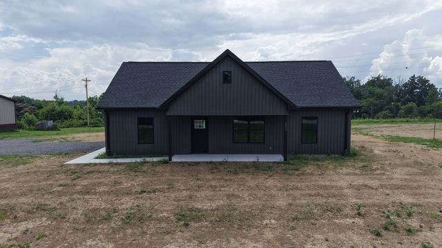 4649 Scottsville Rd, Lafayette, TN 37083
