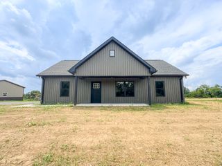 4649 Scottsville Rd, Lafayette, TN 37083