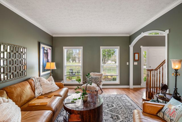 160 Hidden Cove Ct, Gallatin, TN 37066