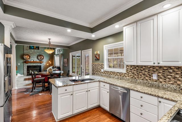 160 Hidden Cove Ct, Gallatin, TN 37066