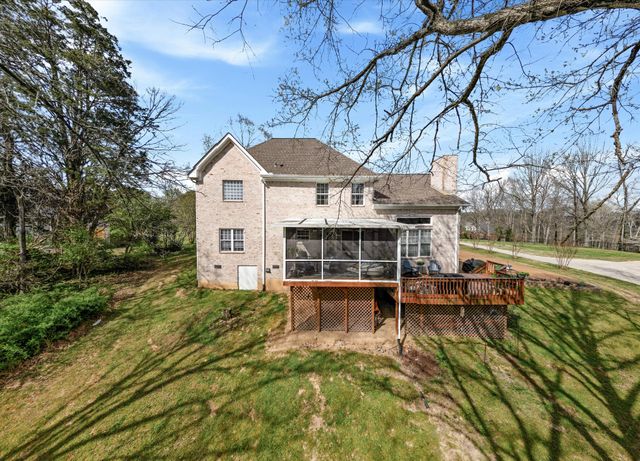 160 Hidden Cove Ct, Gallatin, TN 37066