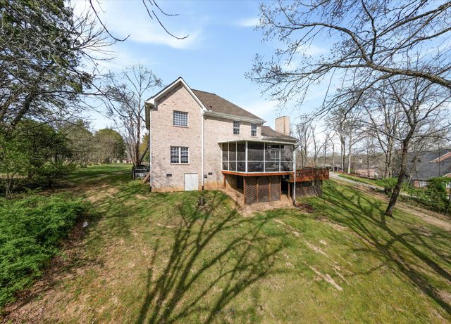 160 Hidden Cove Ct, Gallatin, TN 37066