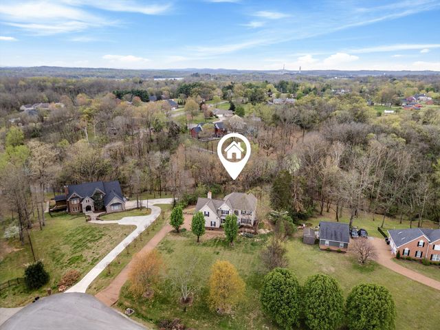 160 Hidden Cove Ct, Gallatin, TN 37066