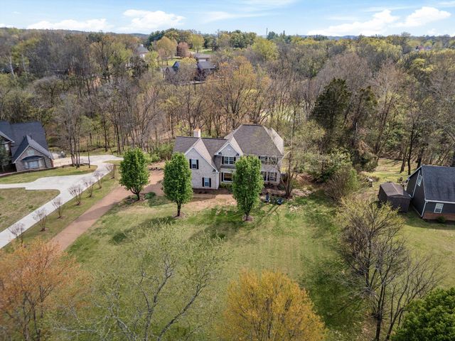 160 Hidden Cove Ct, Gallatin, TN 37066