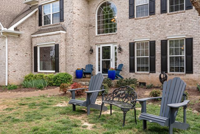 160 Hidden Cove Ct, Gallatin, TN 37066