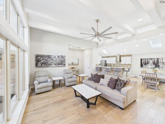 2006 WINDMILL LAKE AVENUE, Wichita Falls, TX 76309