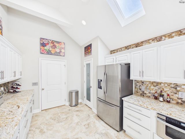 2006 WINDMILL LAKE AVENUE, Wichita Falls, TX 76309