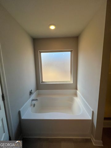 504 Pomegranate Circle, Mcdonough, GA 30253