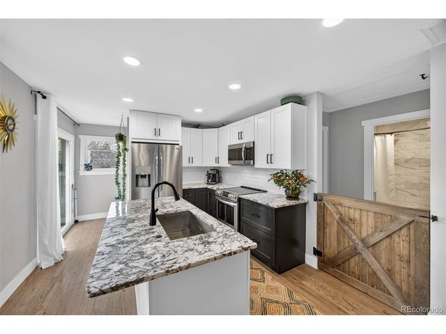 1555 Rosemary St, Denver, CO 80220