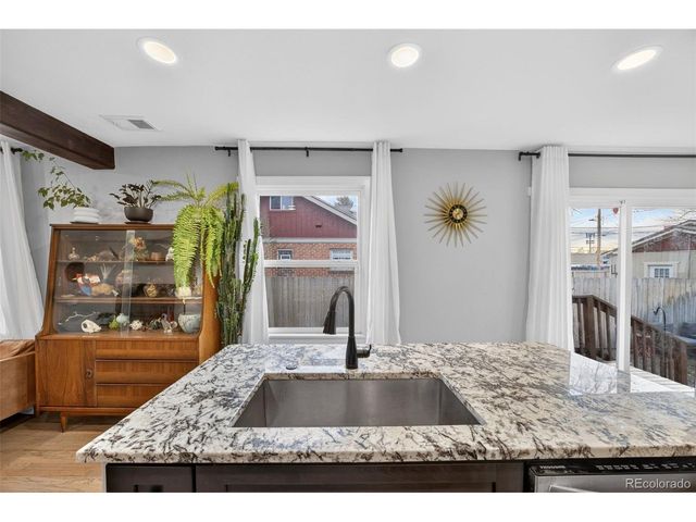 1555 Rosemary St, Denver, CO 80220