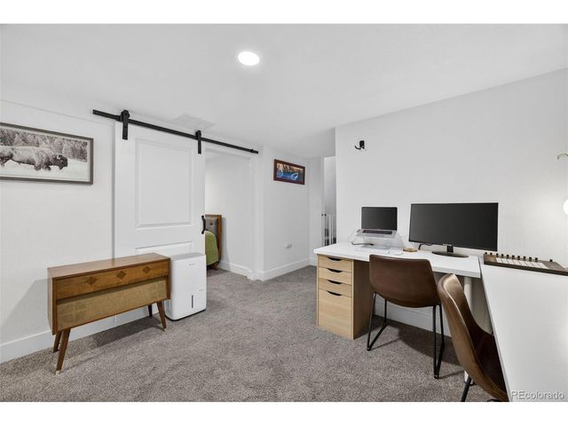 1555 Rosemary St, Denver, CO 80220