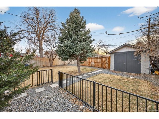 1555 Rosemary St, Denver, CO 80220