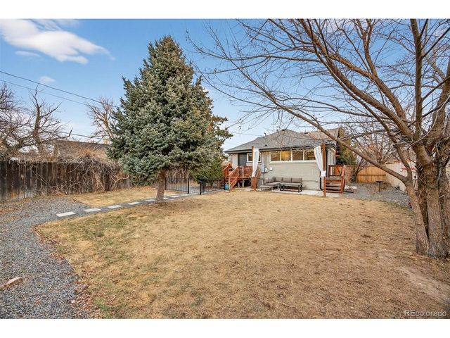 1555 Rosemary St, Denver, CO 80220
