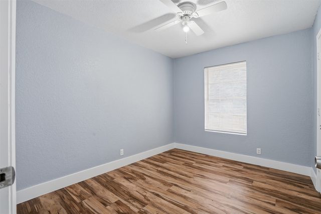 3321 Fairview Street, Fort Worth, TX 76111