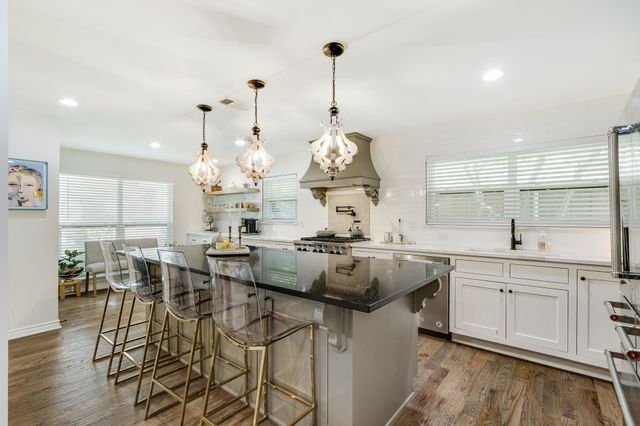 2703 W Prairie Creek Drive, Richardson, TX 75080