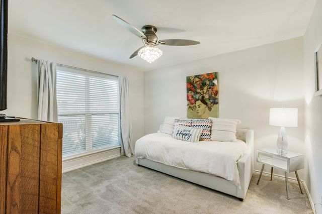 2703 W Prairie Creek Drive, Richardson, TX 75080