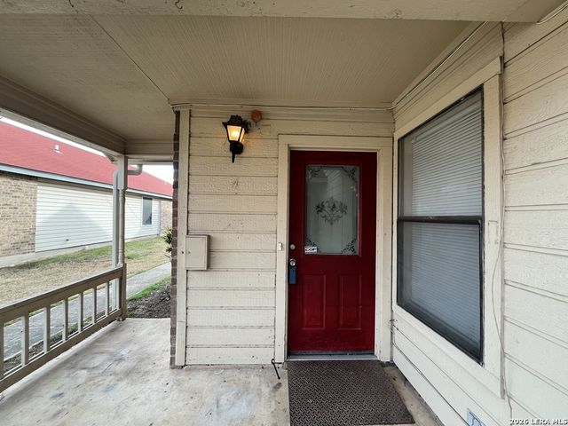 6306 Queens Castle Apt 4, San Antonio, TX 78218