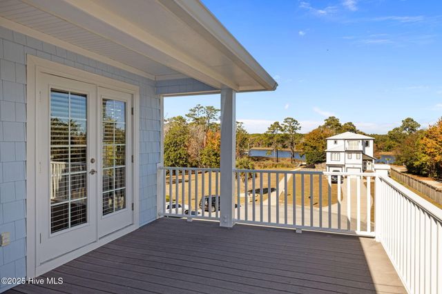 106 Key West Lane, Newport, NC 28570