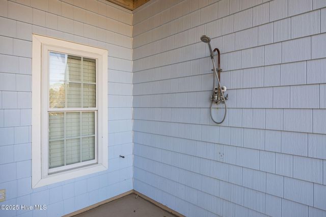 106 Key West Lane, Newport, NC 28570