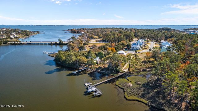 106 Key West Lane, Newport, NC 28570