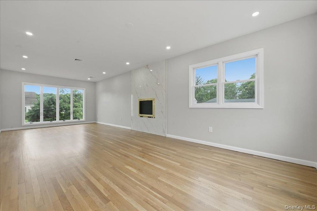 616 Harless Place, West Hempstead, NY 11552 — photo 5