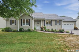 37 Quail Hollow 37, Enfield, CT 06082
