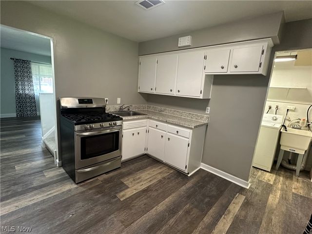 1544 Ridgewick Drive, Wickliffe, OH 44092