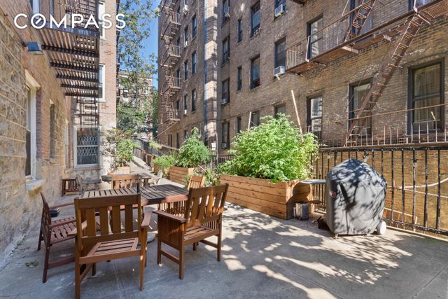 680 W 204th St Apt 4F, New York City, NY 10034