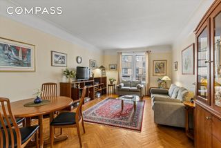 680 W 204th St Apt 4F, New York City, NY 10034