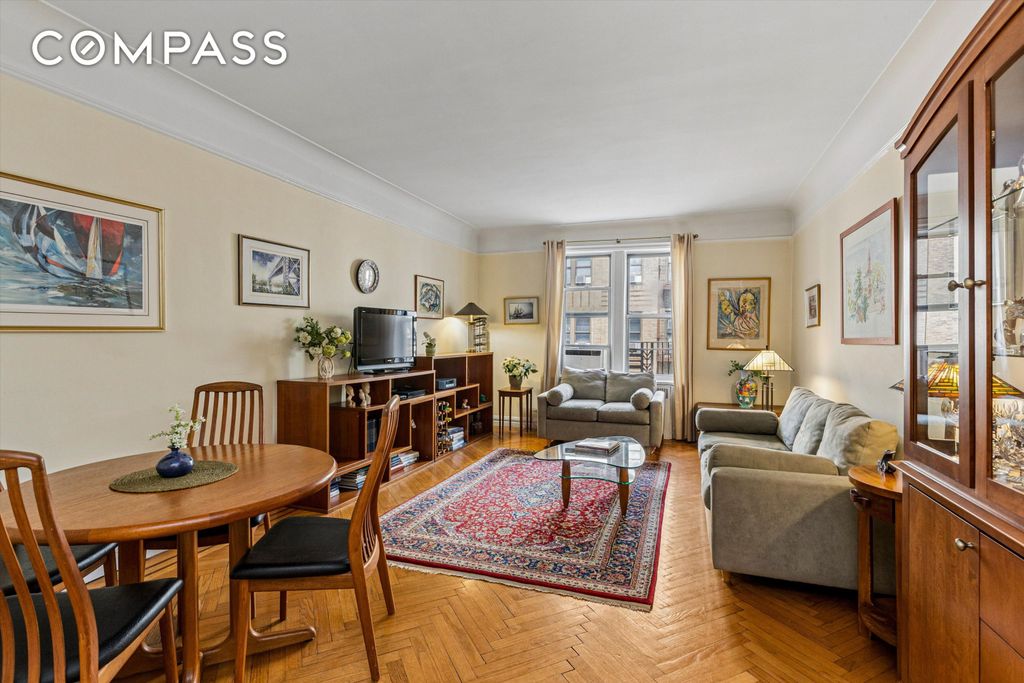 680 W 204th St Apt 4F, New York City, NY 10034