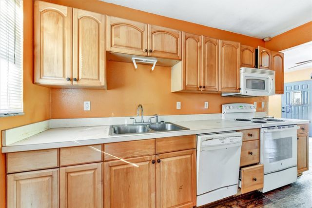 10015 OHIO AVENUE, Thonotosassa, FL 33592