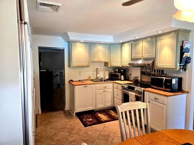 2766 ARROWHEAD DR, Langhorne, PA 19053