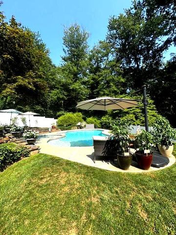 2766 ARROWHEAD DR, Langhorne, PA 19053