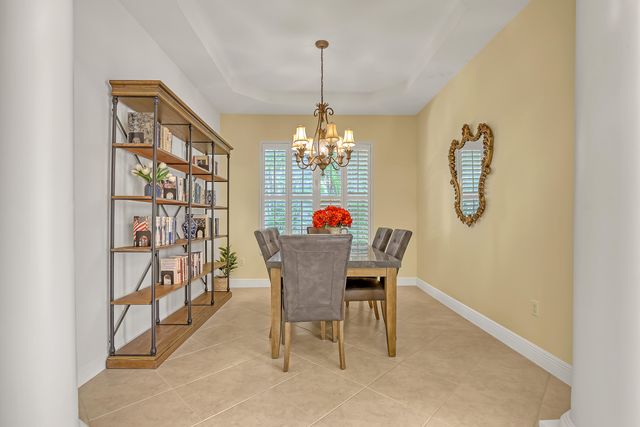 9493 Via Elegante, Wellington, FL 33411