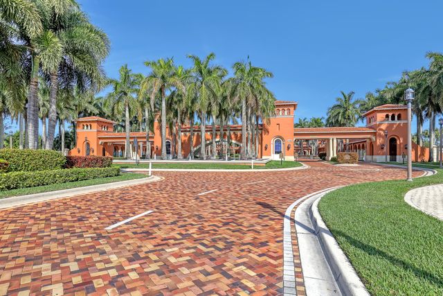 9493 Via Elegante, Wellington, FL 33411